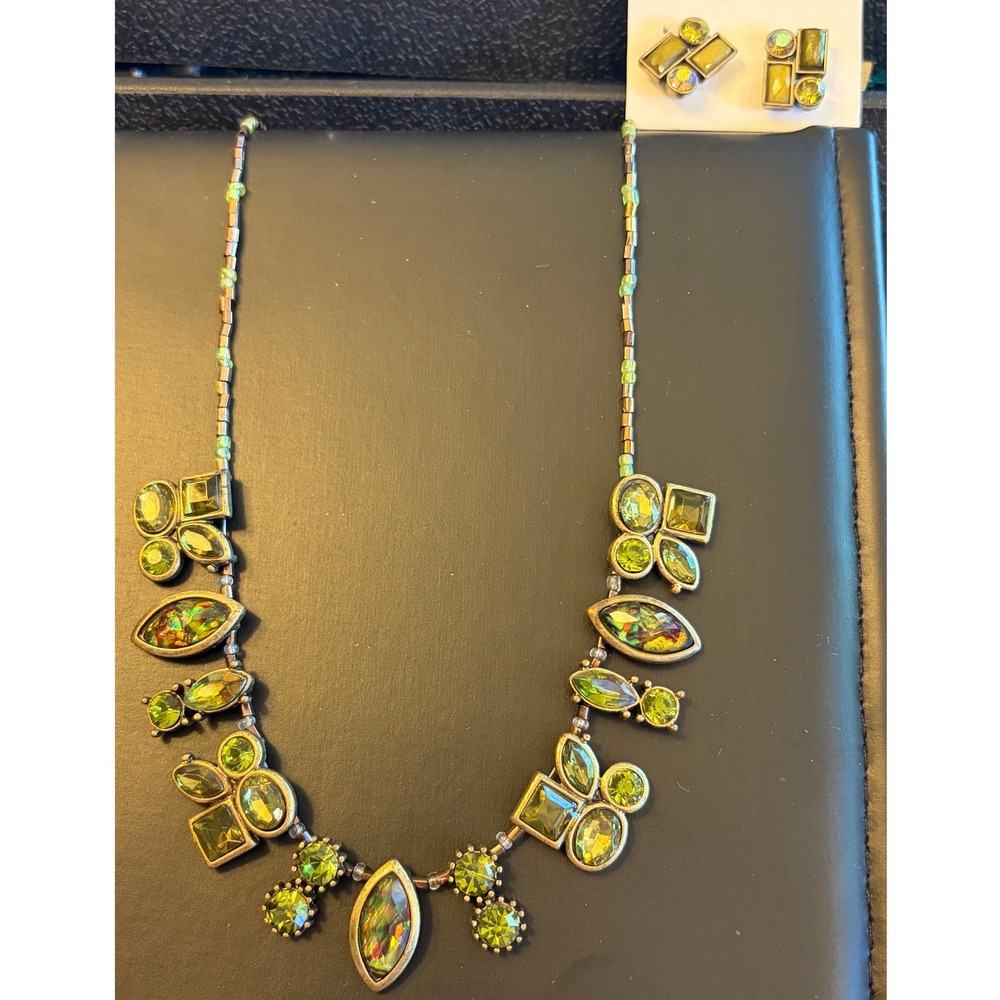 Vintage Style Green Crystal Necklace and Stud Earrings Jewelry Set Bronze